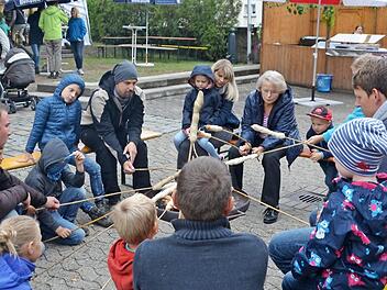 Die Melkendorfer Kinder druften sich ihr Stockbrot selbst brutzeln. Foto: privat