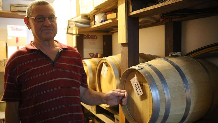 Geduld ist gefragt bei der Produktion von Whisky. Rund sechs Jahre lässt Schulz seinen Destillaten Zeit zum reifen. Foto: Bettina Knauth
