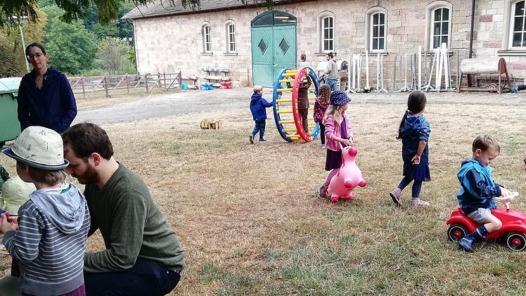 Der Familiennachmittag am Samstag war trotz Regenschauer ein Fest für die Kleinen. Foto: Sigismund von Dobschütz