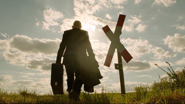 Letzte Reise: Ulrich Kainer (Martin Wuttke) sucht die Ruhe auf dem Land, um zu sterben. Doch das ist schwerer als gedacht.