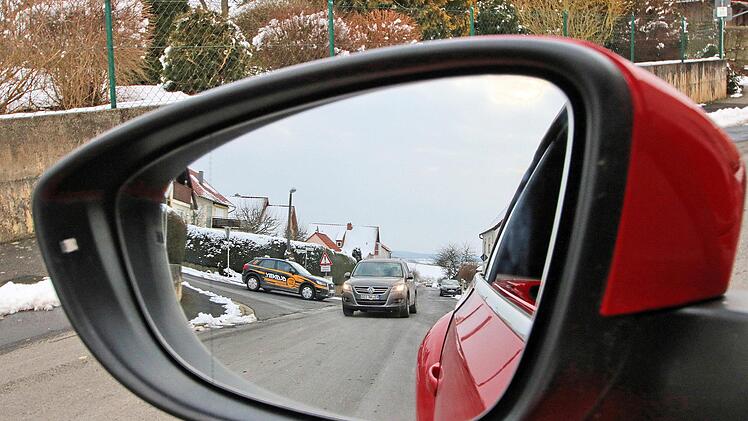 Bleibt er offen oder nicht? Der Oerlenbacher Gemeinderat will den Ebenhäuser Weg sperren und hat deshalb einen Vertrag mit der Gemeinde Rannungen aus dem Jahr 1989 gekündigt. Doch der Rannunger Gemeinderat lehnt das ab. Foto: Dieter Britz