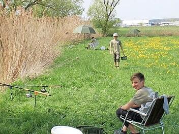 Zum Angeln geh&ouml;rt Geduld dazu. Foto: privat