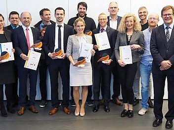 Gemeinsamer Einsatz für gesunde Mitarbeiter: die Preisträger des diesjährigen "Vitalo Awards" Foto: Hannah Reuter-Özer