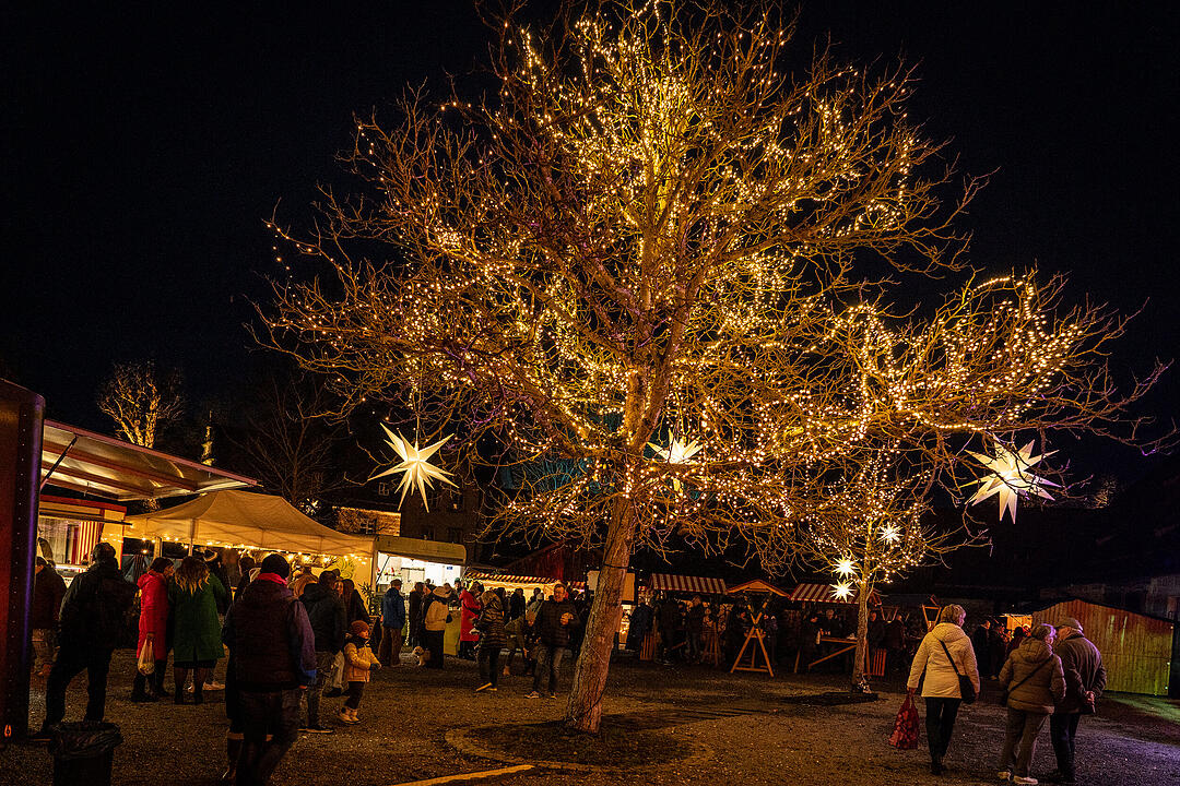 Der wunderschöne Weihnachtsmarkt ist ein Erlebnis für die ganze Familie!