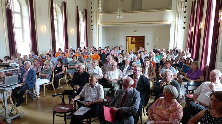 Blick in den Festsaal des Bistumshauses St. Otto während der Feierstunde für die Ehrenamtlichen. Foto: Bärbel Meister