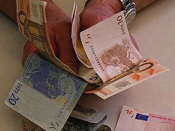 Euros 8