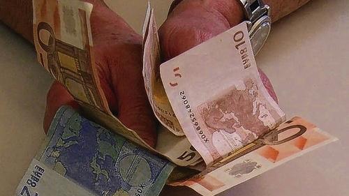 Euros 8