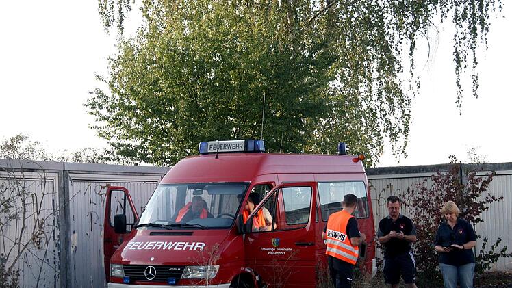Szenen unangekündigten Übung der Feuerwehren Weisendorf und Großenseebach am Donnerstag, 20. September. Foto: Richard Sänger