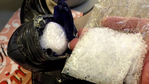 Unter den verkauften Drogen war auch eine gr&ouml;&szlig;ere Menge "Crystal" dabei. Symbolfoto: Stephanie Pilick/dpa