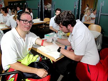 Auch viele Helfer ließen sich typisieren, in der Hoffnung, der passende Spender für Jakob zu sein.