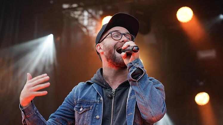 Am 4. Juli 2020 tritt Mark Forster im Rahmen seiner deutschlandweiten Open-Air-Tour auch auf dem Bad Neustädter Festplatz am ZOB auf. Es muss nun im Vorfeld viel organisiert werden. Foto: Peter Endig/dpa