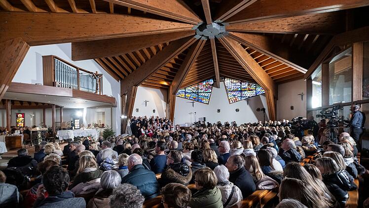 Nach dem t&ouml;dlichen Brand in Crans-Montana