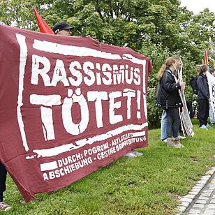 Orban besucht CSU in Kloster Banz: Opposition demonstriert