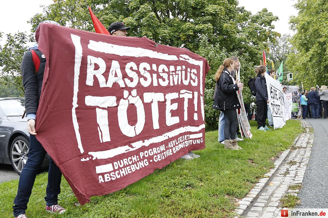 Orban besucht CSU in Kloster Banz: Opposition demonstriert
