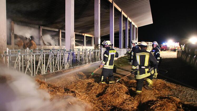 Eindrücke vom Brand in Haard in der Nacht auf Sonntag. Foto: Ralf Ruppert