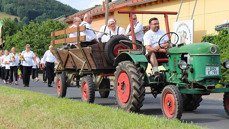 Impressionen der Jubiläumsfeier der Blaskapelle Oberbach. Foto: Sebastian Schmitt