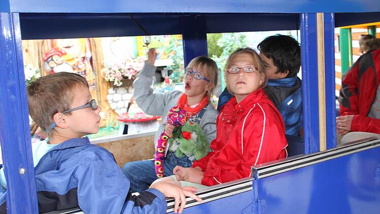 Eine Fahrt mit dem Märchenlandexpress macht allen Kindern Spaß.