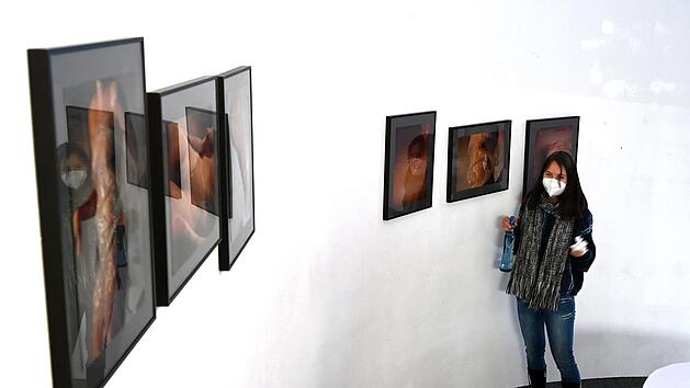 Anina G&ouml;pel (Foto) sowie Lilian M. Frevel und Paul Jenkinson  zeigen Arbeiten in einer neuen Studioausstellung im Kunstverein - vorerst allerdings nur online.Foto: Joachim Goslar