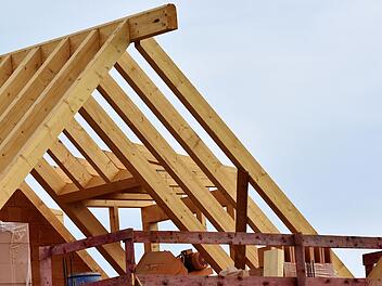 Landkreis Lichtenfels: Vorbildliches Bauprojekt? Jetzt f&uuml;r "Goldenen Ammonit" bewerben