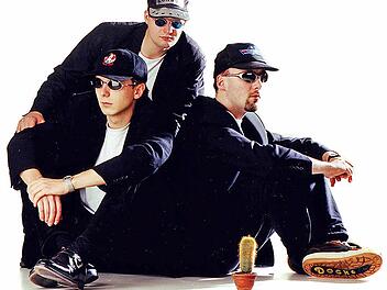 Ein Bild aus alten Zeiten: Johannes Lorentzen (hinten), Helmut Lang (links), Matthias Kaufmann (rechts) im Jahr 1996. Foto: Christian Hunger