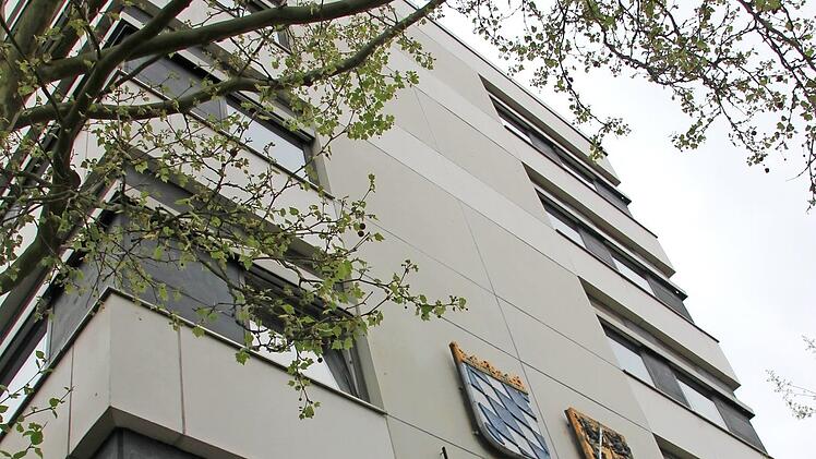 Das Landratsamt wird komplett saniert. Foto: Archiv