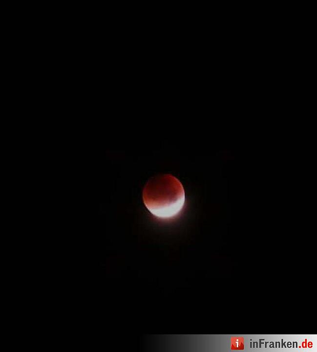 Leserfotos: Blutmond über Franken