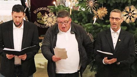 Der Enchenreuther Dreigesang (von links Dirk Dohlus, Bernd Ring und Manfred Dohlus) bereicherte das Konzert. Fotos: Klaus Klaschka