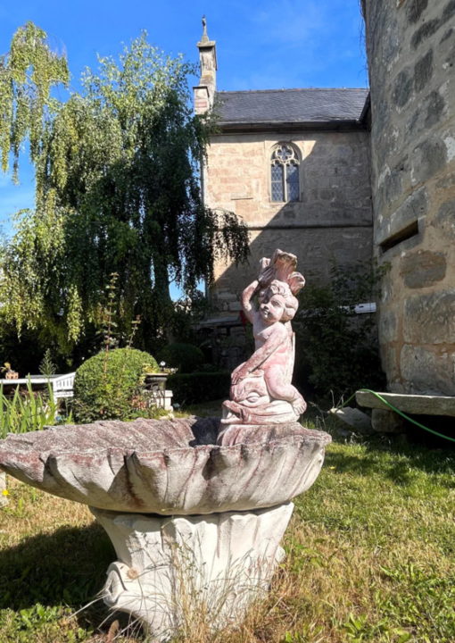 Jahrhundertealte Geschichte: Geheimnisvolles Schloss in Franken zu verkaufen