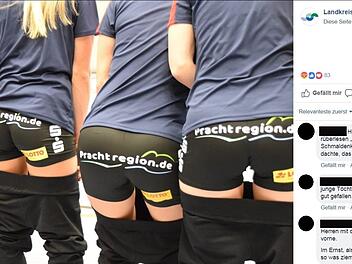 Ist das lustig - oder werden die Volleyballerinnen hier auf Sexobjekte reduziert? Diese Frage wird in den sozialen netzwerken heftig diskutiert. Screenshot: Facebook Landkreis Schmalkalden-Meiningen