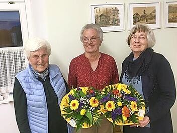 Bei der Ehrung (von links): Elisabeth Lenhardt, Monika Weigand und Julita Pretscher.