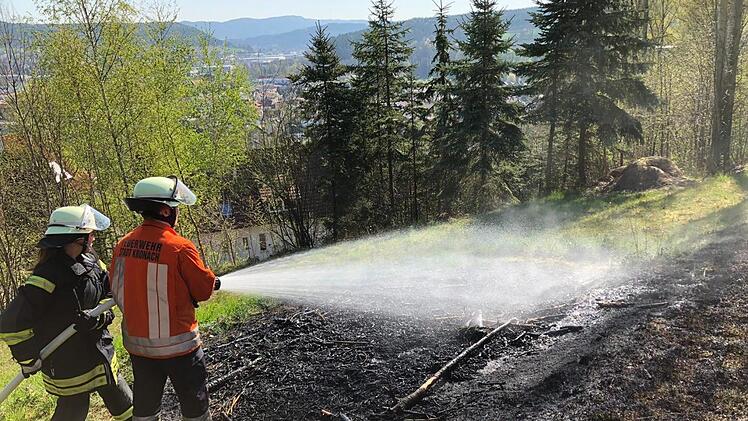 Im Schleifer Ring geriet eine Freifläche in Brand. Foto: Stefan Wicklein