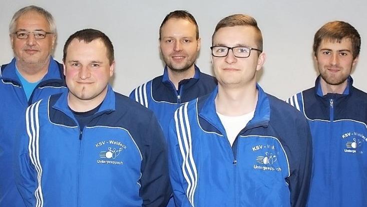 Das Meister-Team (v.l.): Jürgen Oppelt, Manuel Schmidt-Klug, Alexander Räder, Florian Schmidt und Philipp Meißner Foto: Wolfgang Dietz