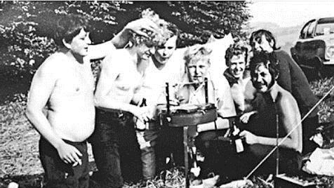 Ein Foto aus den Gründerjahren vom Zeltlager oberhalb von Wartenfels. Im Bild (von links) Hans-Gerhard Stöcker, Gerhard Hohner, Horst-Günther Tempel, Elmar Beetz, Reinhold Bähr, Roland Ott und Walter Hümmer.  Foto: privat