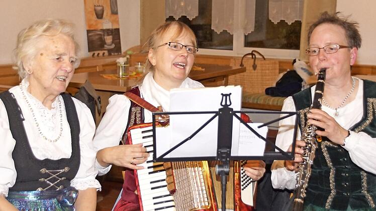Die Familie Pokoj machte die Musik im "Sternstübla".  Foto: Sabine Weinbeer
