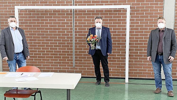 Michelaus Ortsvereinsvorsitzender Jürgen Spitzenberber, Bürgermeisterkandidat Hubert Robisch sowie der Ortsvereinsvorsitzende von Schwürbitz Peter Fack (von links)