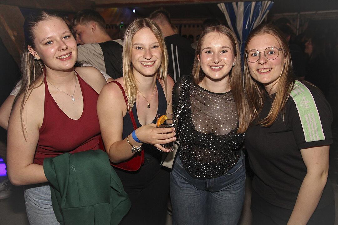 Mit der Partyband "Popnach8"!