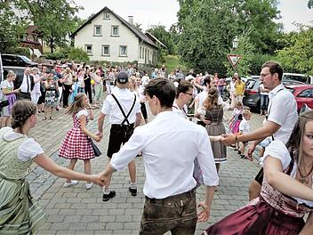 Die 1. Hegnabrunner Zeltkerwa war ein Riesenerfolg. Foto: Werner Reißaus