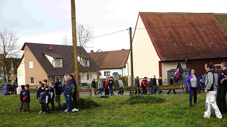 Baumaufstellen in Buch bei Weisendorf