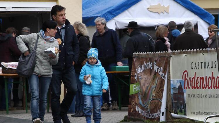 Süß oder gegrillt: Für jeden war etwas dabei. Foto: Klaus Klaschka