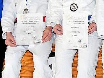 Mit ihren Topplatzierungen bei der Nordbayerischen und der Bayerischen Meisterschaft konnten Marvin und Carolin Peter aus Wilhelmsthal sehr zufrieden sein. Foto: privat