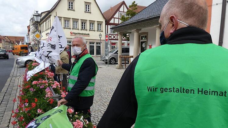 Einige Mitglieder des Vereins "Wir gestalten Heimat"  haben sich ebenfalls für die Umsetzung der Klimaziele eingesetzt.