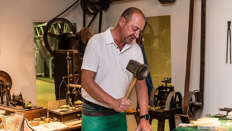 Stadtmuseum Schwabach bietet wieder Goldschl&auml;ger-Vorf&uuml;hrungen an - Infos f&uuml;r Besucher