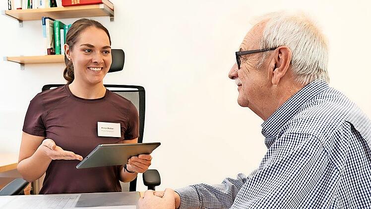 Ein Patient im Beratungsgespr&auml;ch. Foto Hassan Akhtarini