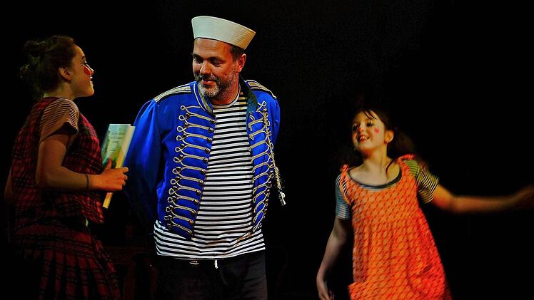 Abschluss-Show im Circus Luna nach dem Pfingstcamp  Foto: Gerd Schaar