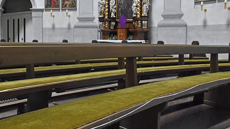 Die Pfarrei St. Andreas Wonfurt möchte neue Bankauflagen für die Kirche in Wonfurt im Wert von 8000 Euro beschaffen und erhält von der Gemeinde einen Zuschuss in Höhe von 20 Prozent.