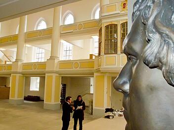 Im Namen des genussfreudigen Reformators Martin Luther bittet die Kirchengemeinde St. Moriz am 14. November zum Baustellendinner. Foto: Jochen Berger