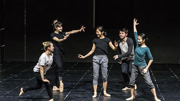 "Der Glöckner von Notre-Dame": Probenszene aus Mark McClains Ballett nach dem Roman von Victor Hugo. Die Neuproduktion feiert am 14. März Premiere.Foto: Jochen Berger