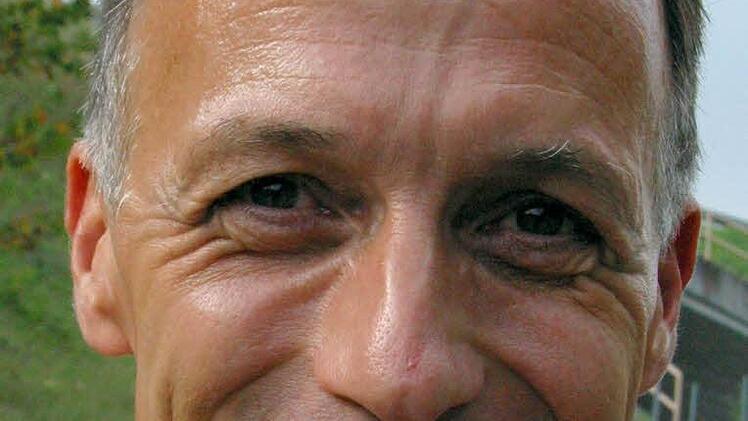 Mathias Eckardt, DGB-Regionsgeschäftsführer: "Die NDP ist immer noch eine Bundespartei. Wir müssen etwas tun, denn Stillschweigen führt nur dazu, dass sich die Nazis in solchen Orten festsetzen."