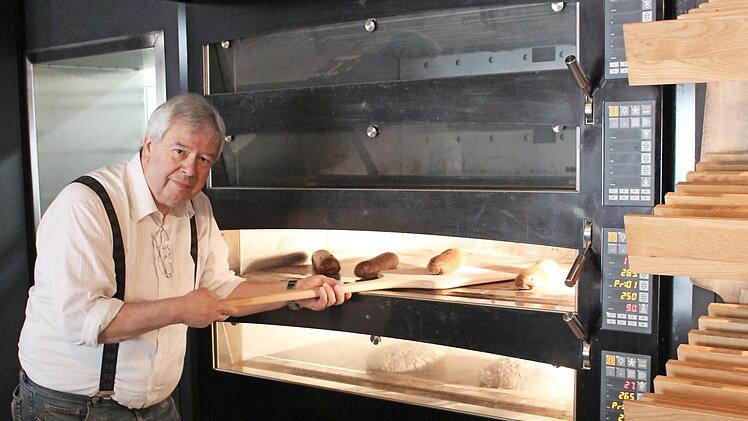 Hans-Dieter Herold h&auml;lt am 4. Juni wieder einen Brotbackkurs im Mup&auml;z. Foto: privat
