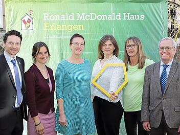 Christian B&auml;cker (v.l.), Ines Rauschmaier, Elisabeth Preu&szlig;, Heike Weber Wolfgang Rascher feierten gemeinsam.  Foto: hw